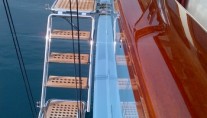 LARIMAR -  Side Boarding